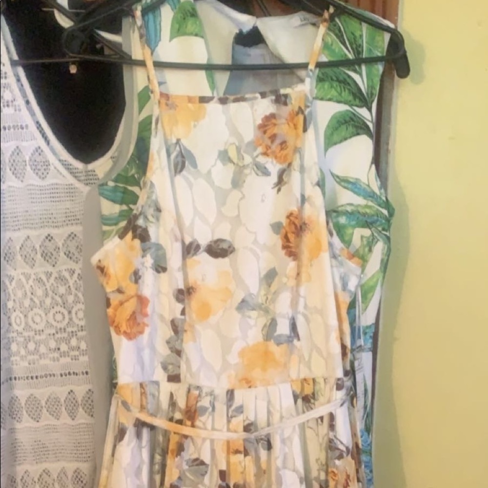 Short dress